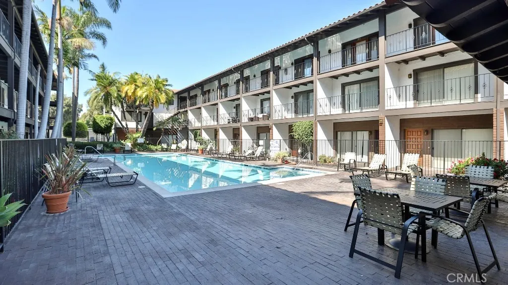 17200 Newhope Street 109, Fountain Valley, California 92708 home-pic-13